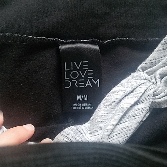 Aeropostale Capris - Picture 2 of 4